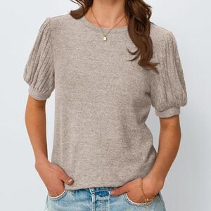 AUTOMET Women’s Short Sleeve Crew Neck Top Large Khaki Dressy Casual NWT